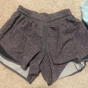 Lululemon hotty hot short 4 inch